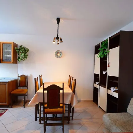 In - Istrien 36940 Apartment *